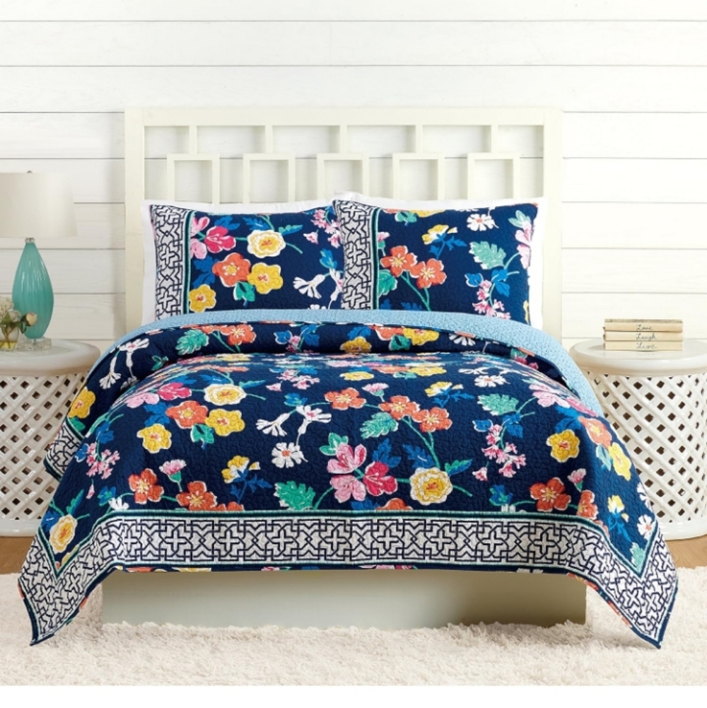 Vera Bradley "Maybe Navy" Full/Queen Quilt & 2 Shams